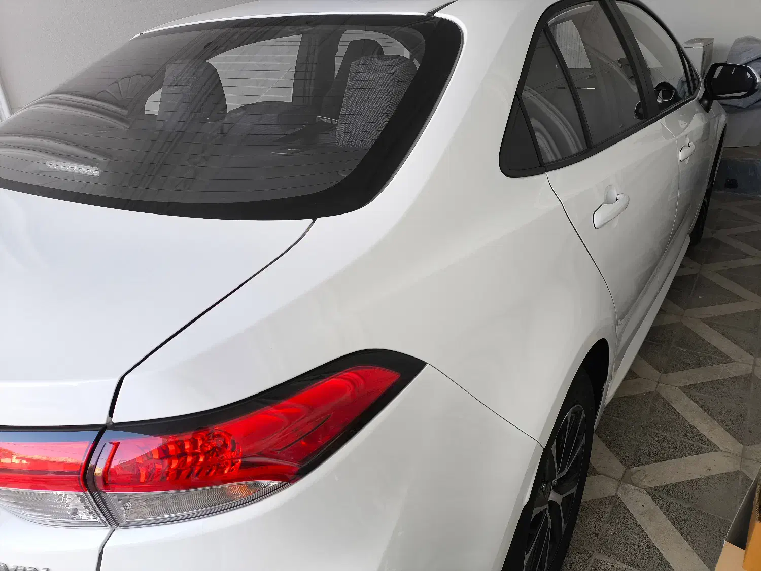 تویوتا لوین توربو 1200 معین خودرو|خودرو سواری و وانت|لار, |دیوار