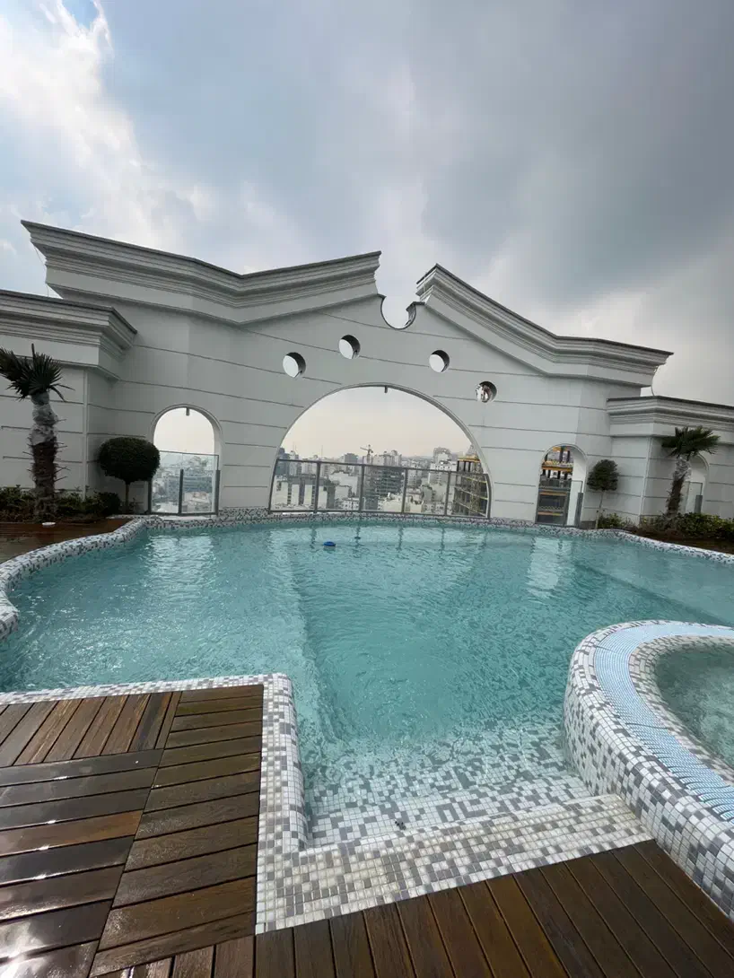 ۵۰۰ و ۲۵۰ متری تاپ لوکیشن زعفرانیه/برج کلاسیک