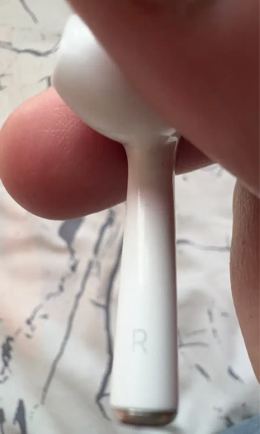 ایرپاد اصلی آیفون فقط گوشی راست و باکس ایرپاد پرو|لوازم جانبی موبایل و تبلت|قزوین, |دیوار