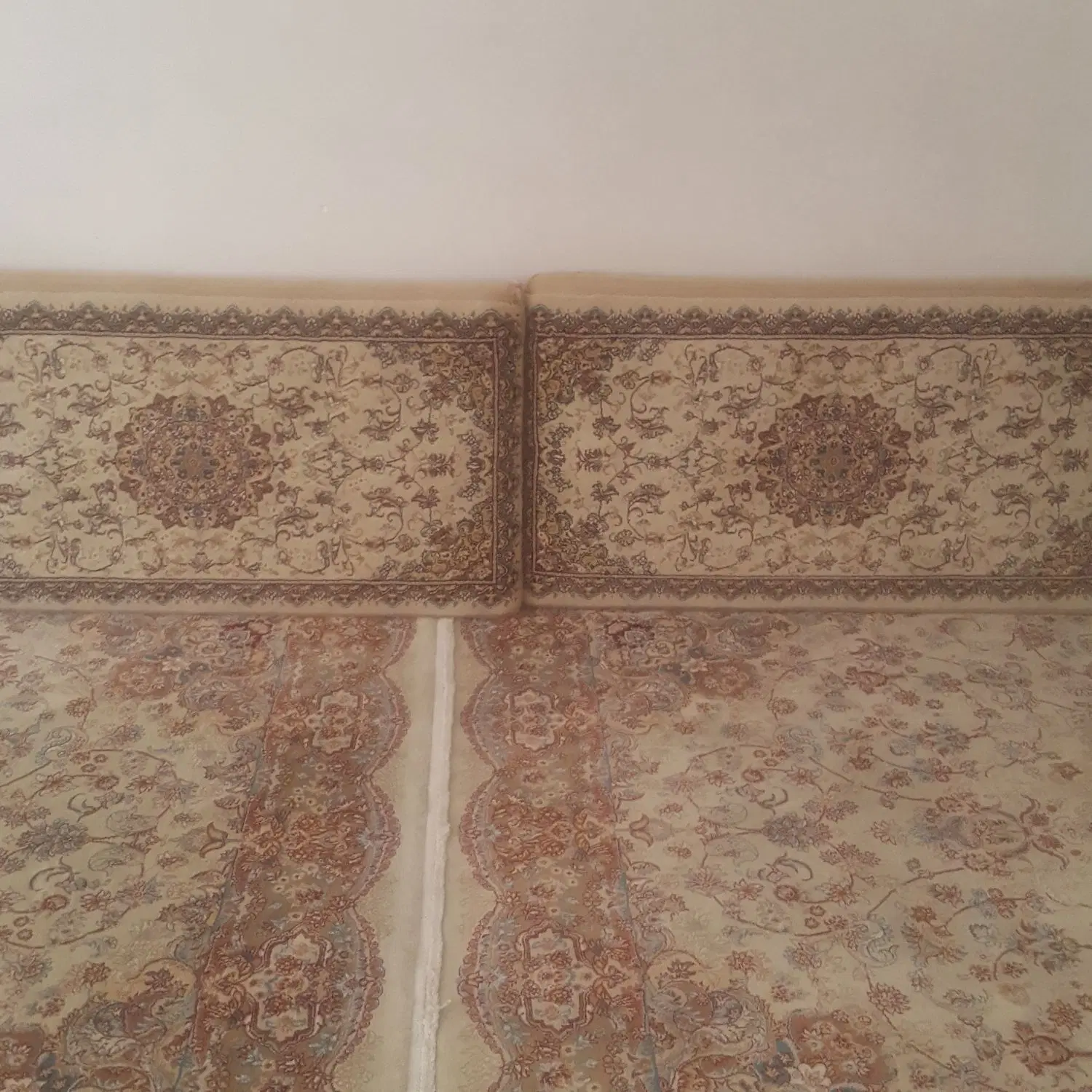 پشتی|پشتی|زنجان, |دیوار