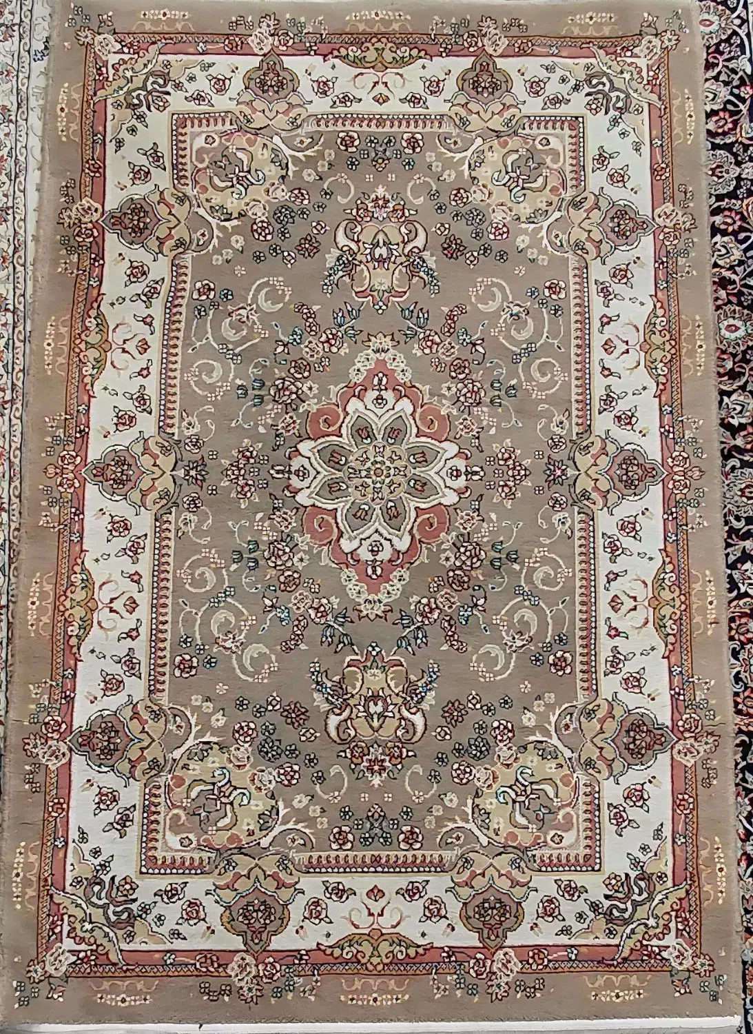 ۲ تخته قالیچه ۱ در ۱/۵  مشهد|فرش|مشهد, کارمندان دوم|دیوار