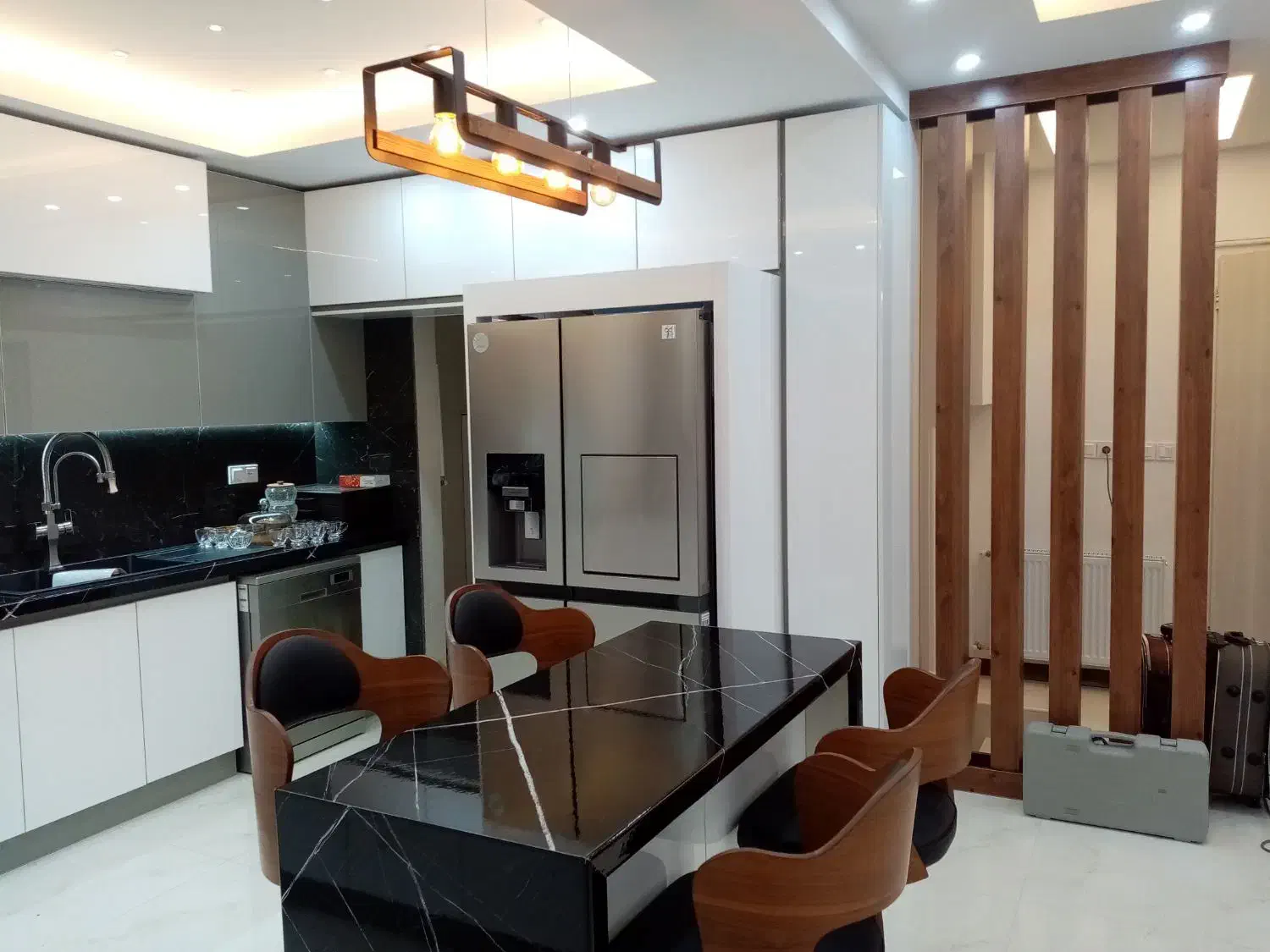 کابینت .کمد دیواری .خورده کاری|جاکفشی، کمد، دراور|کاشان, صفی آباد|دیوار