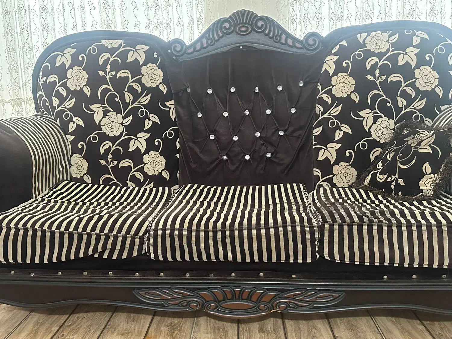 مبل|مبلمان خانگی و میز عسلی|نوکنده, |دیوار