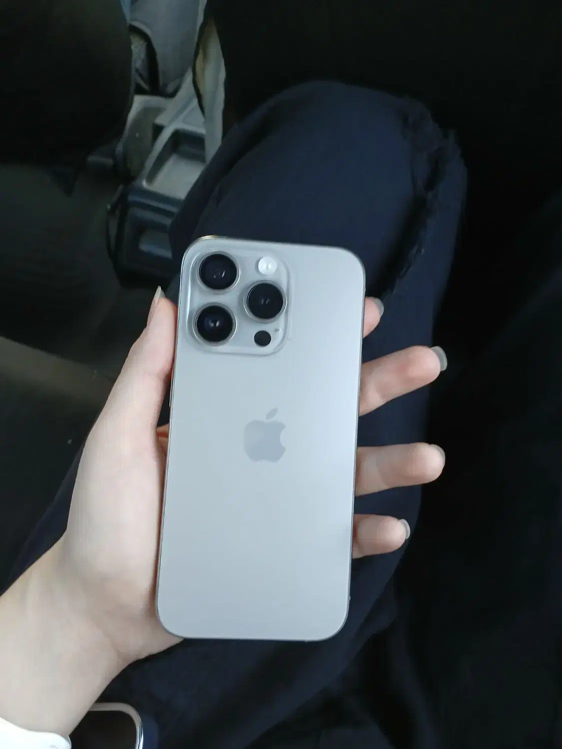 اپل iPhone 15 Pro با حافظهٔ ۲۵۶ گیگابایت باطری۱۰۰|موبایل|تهران, ستارخان|دیوار