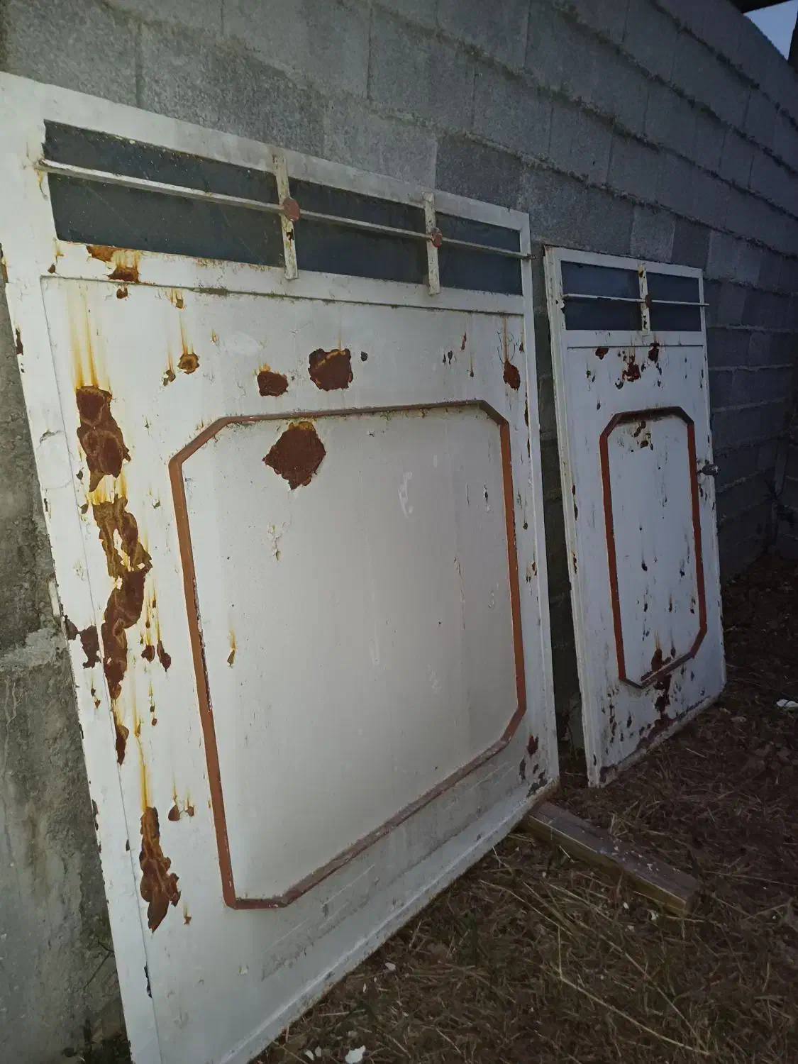 در پارکینگی صنایع سنگین|مصالح و تجهیزات ساختمان|رشت, نخودچر|دیوار