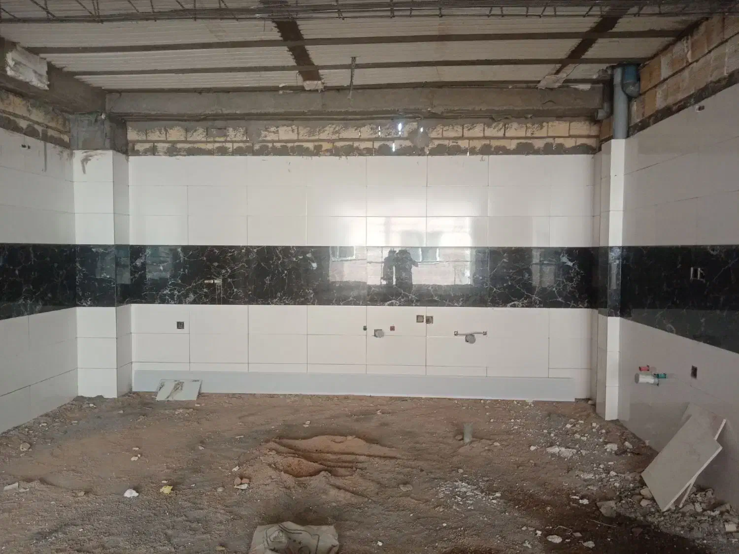 کاشی کاری و سرامیک|خدمات پیشه و مهارت|بجنورد, |دیوار