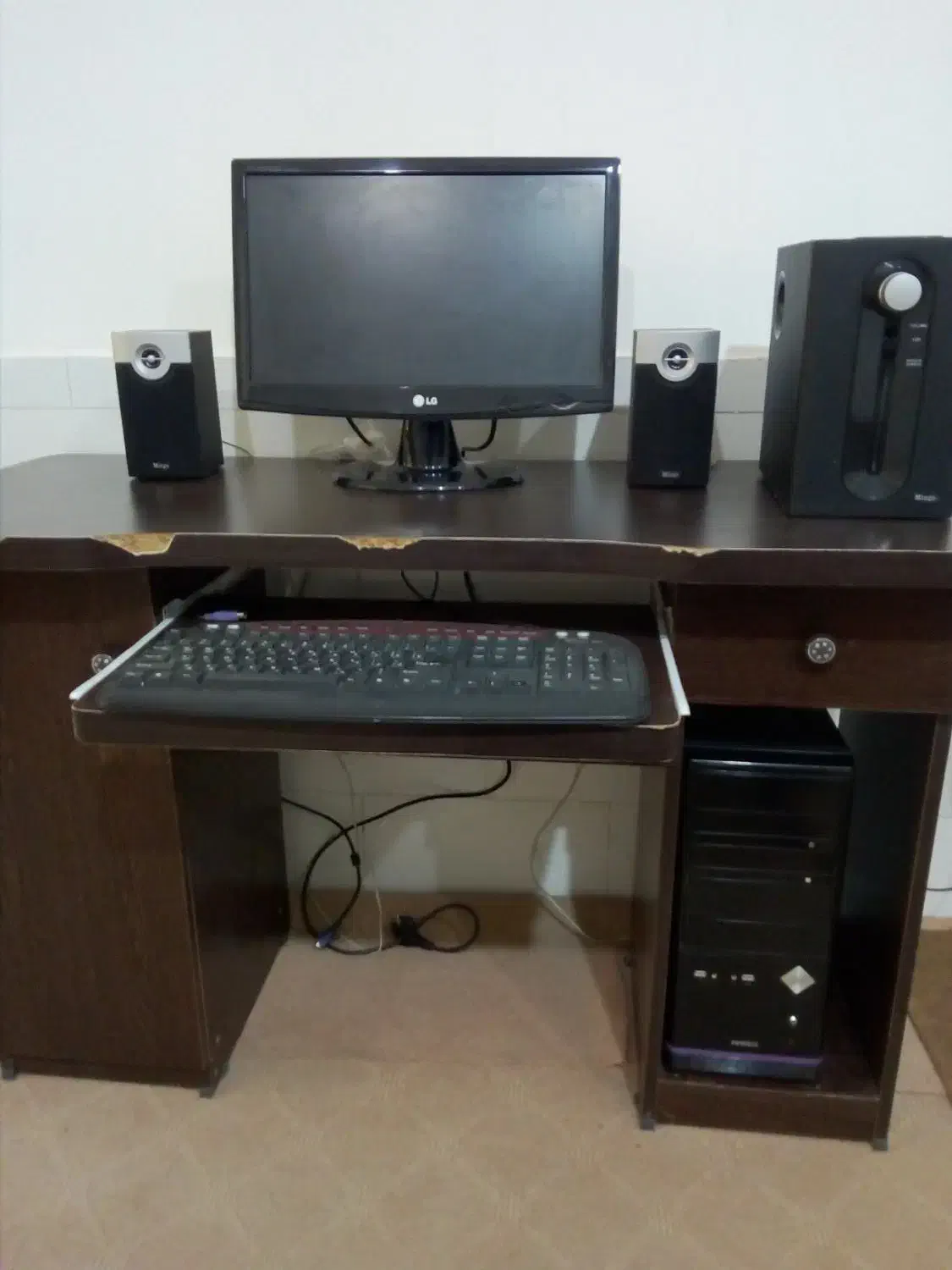 کامپیوتر با تمام وسایل|رایانه رومیزی|آباده, |دیوار