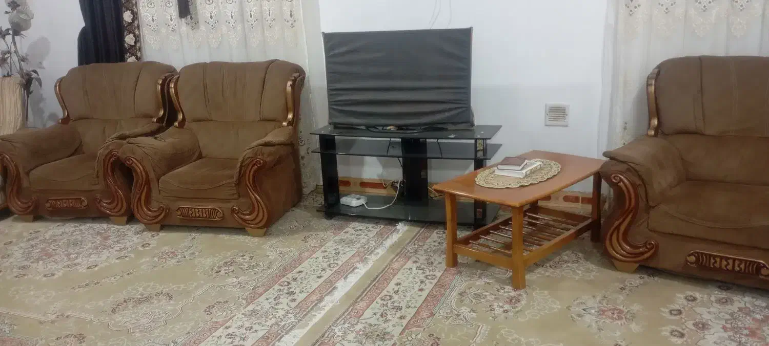 مبل کارکرده 7نفره|مبلمان خانگی و میز عسلی|تویسرکان, |دیوار