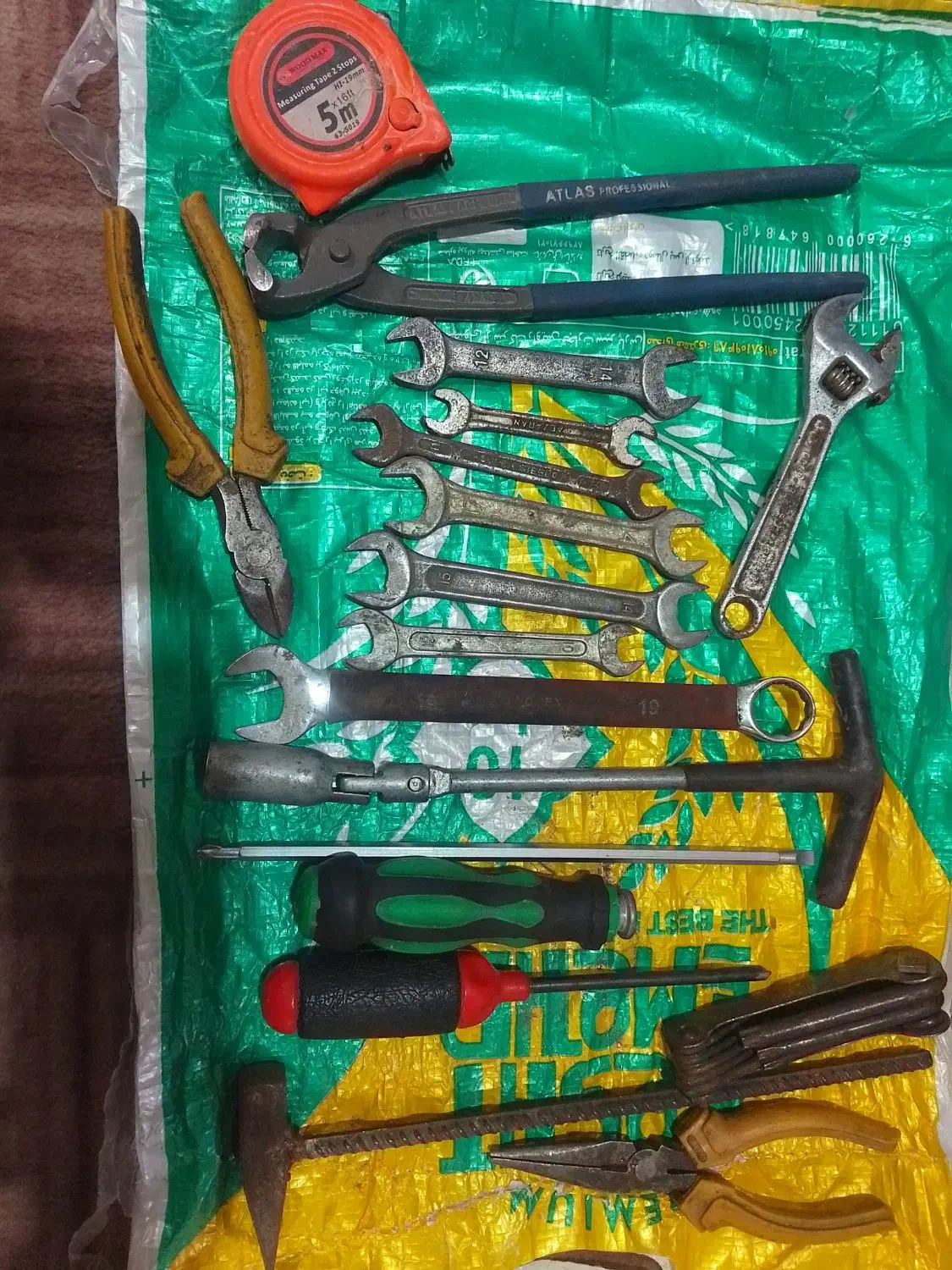 ابزار|ابزارآلات|فلاورجان, |دیوار