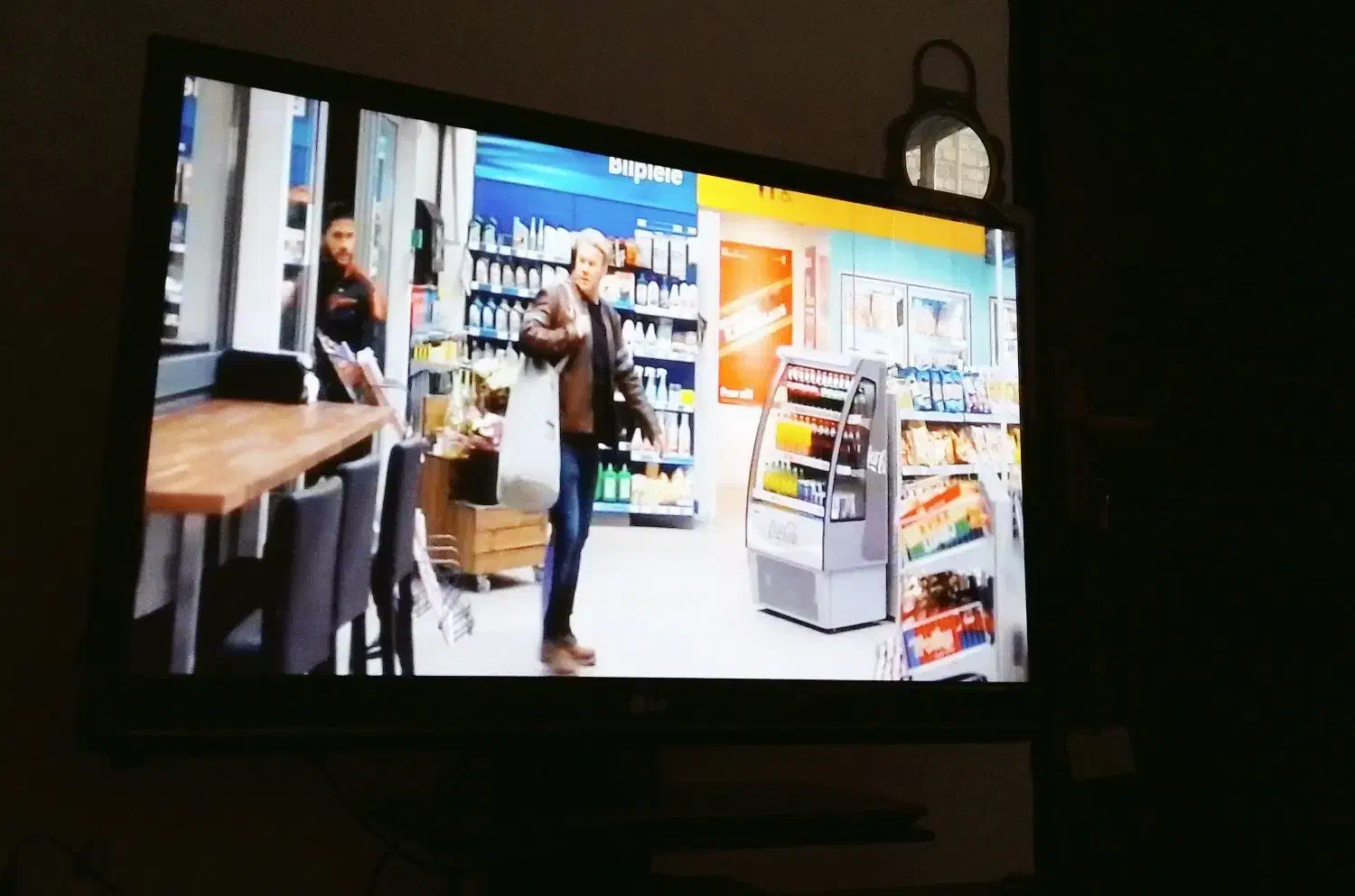 ال عی دی الجی|تلویزیون و پروژکتور|ملارد, |دیوار