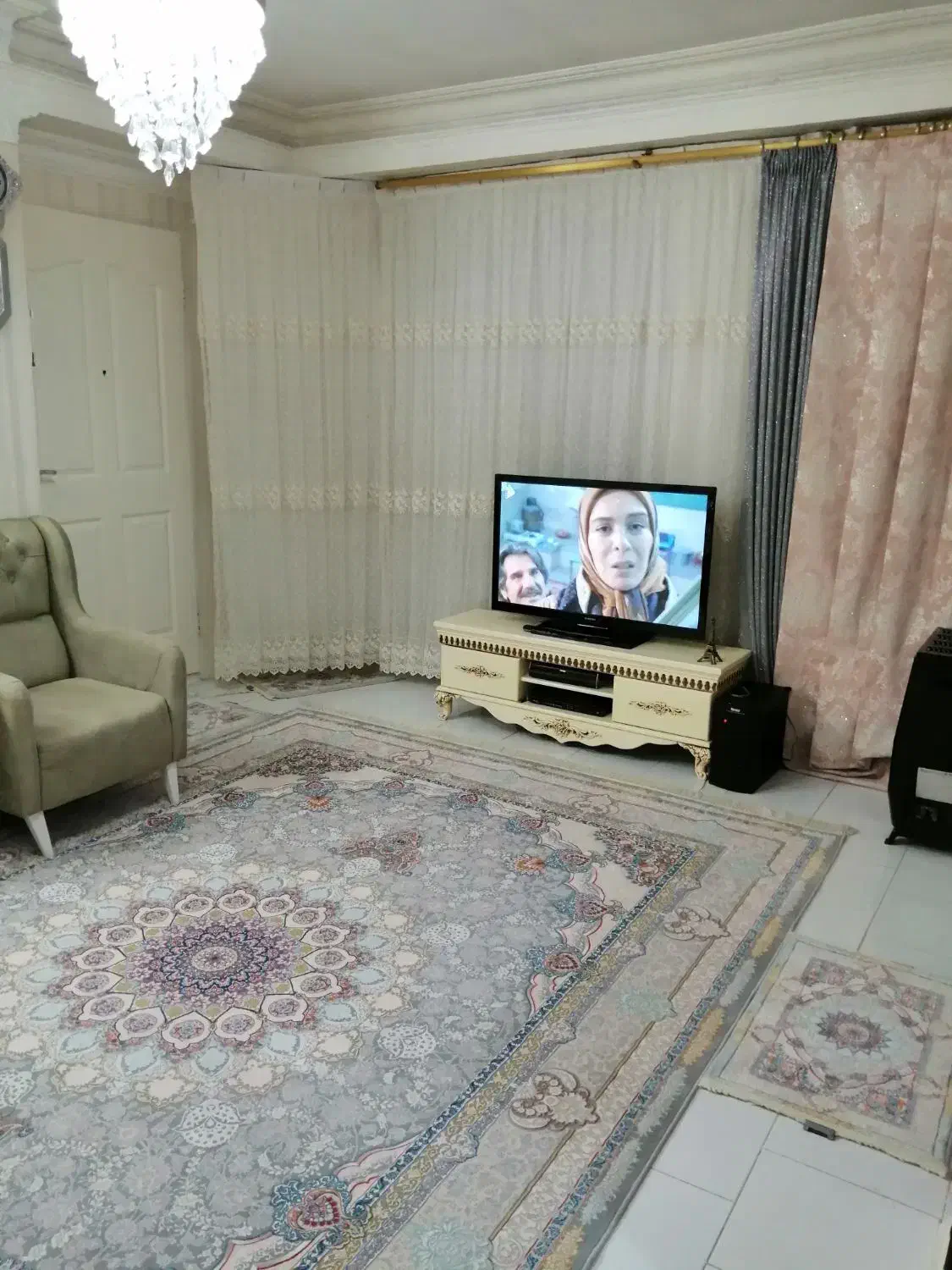 پرده همراه با والان|پرده، رانر، رومیزی|گلستان (تهران), |دیوار