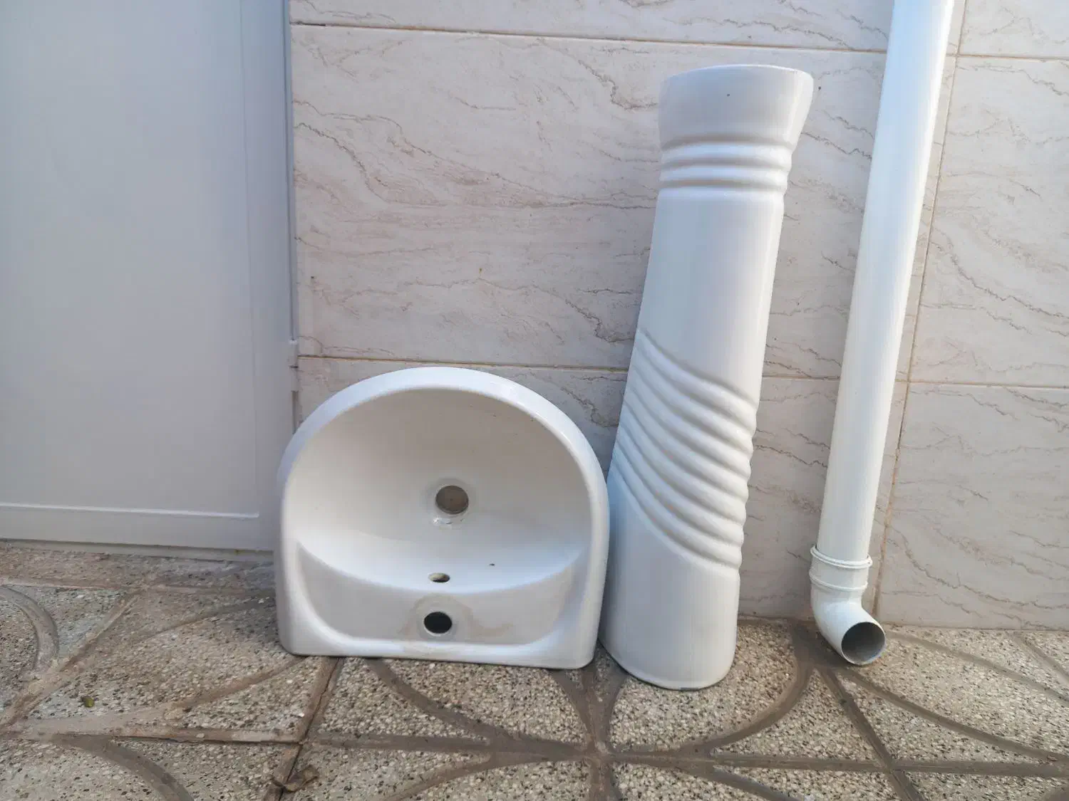 روشویی|لوازم سرویس بهداشتی|اشتهارد, |دیوار