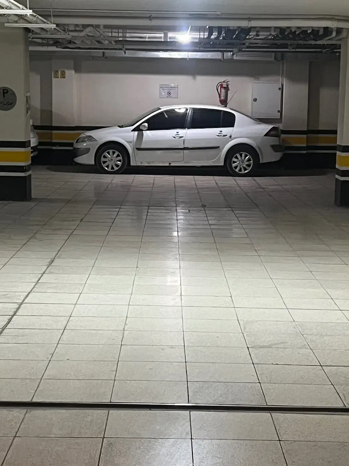 مگان ۱۳۹۱ نقد و اقساط بدون رنگ|خودرو سواری و وانت|اصفهان, مارچین|دیوار