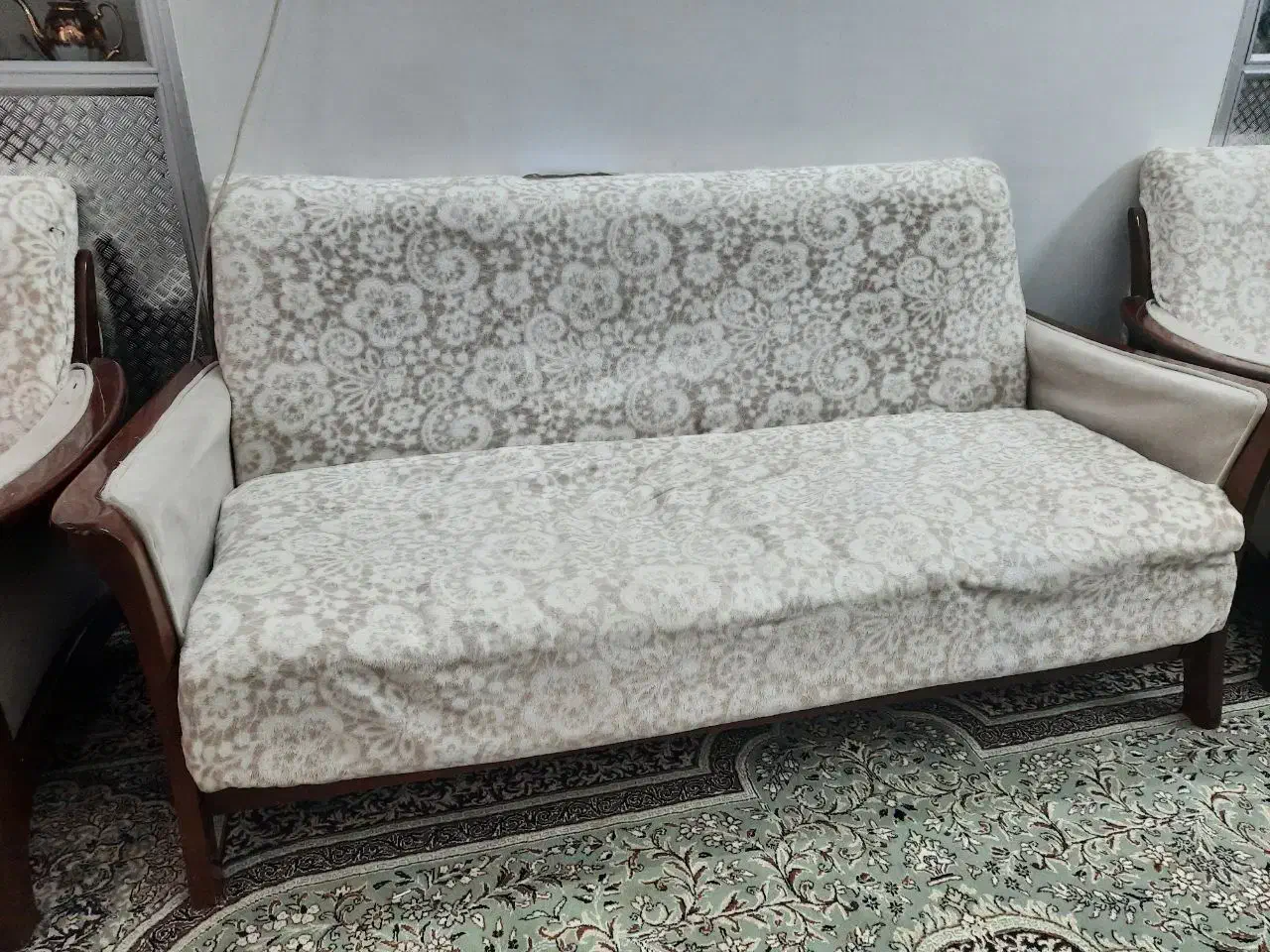 مبلمان ۷ نفره|مبلمان خانگی و میز عسلی|قم, شهدا|دیوار