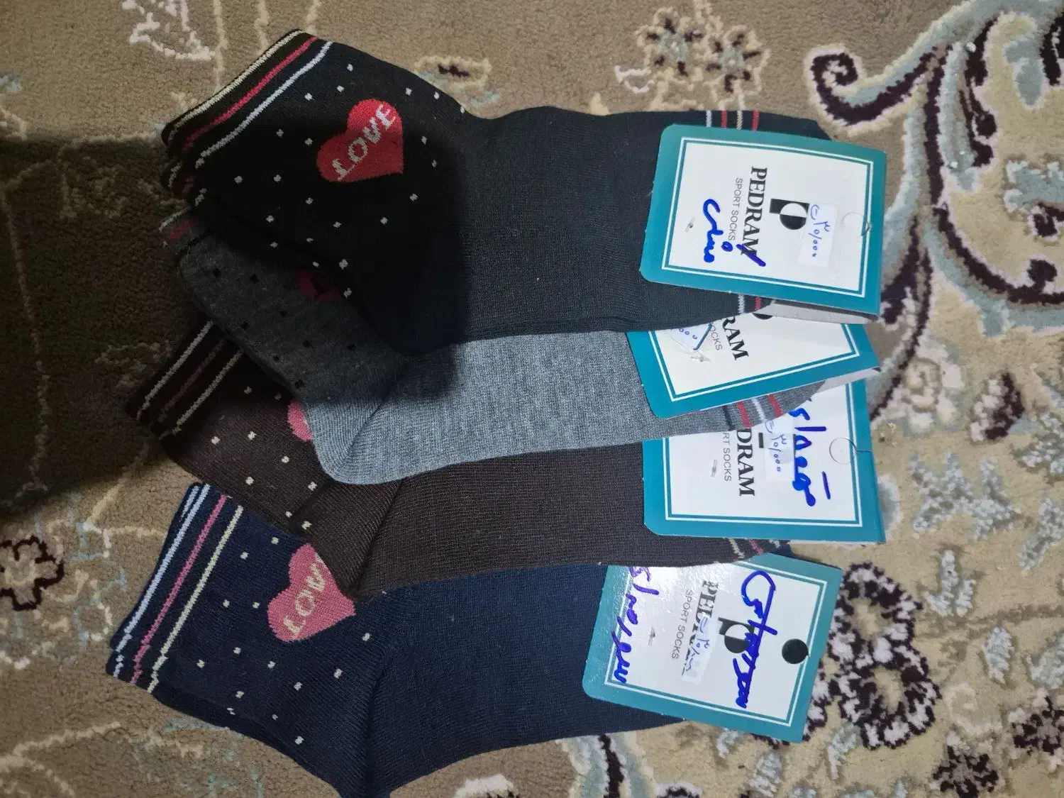 جوراب اسپرت و لباس زنانه|لباس|حمیدیا, |دیوار