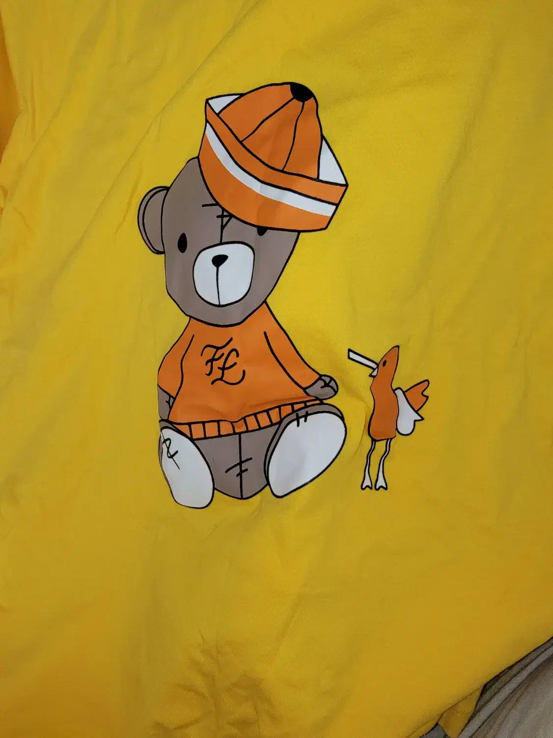 لباس|لباس|اصفهان, عباسآباد|دیوار