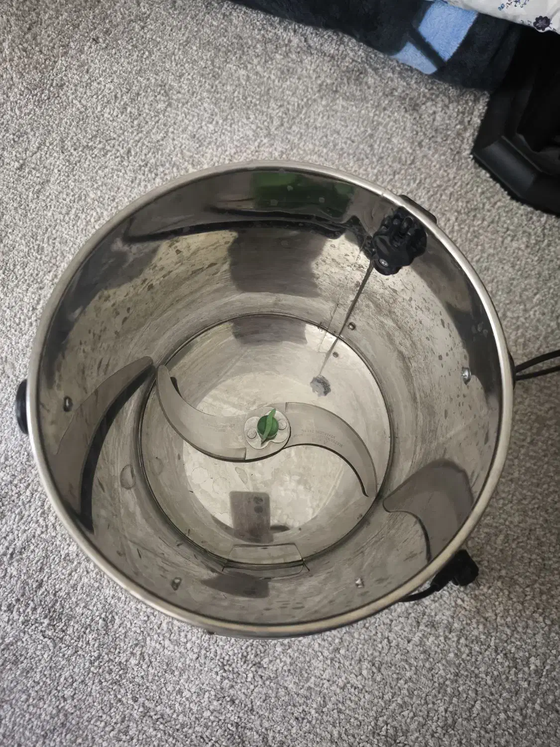 سبزی خردکن|خردکن، آسیاب، غذاساز|شیراز, بعثت|دیوار