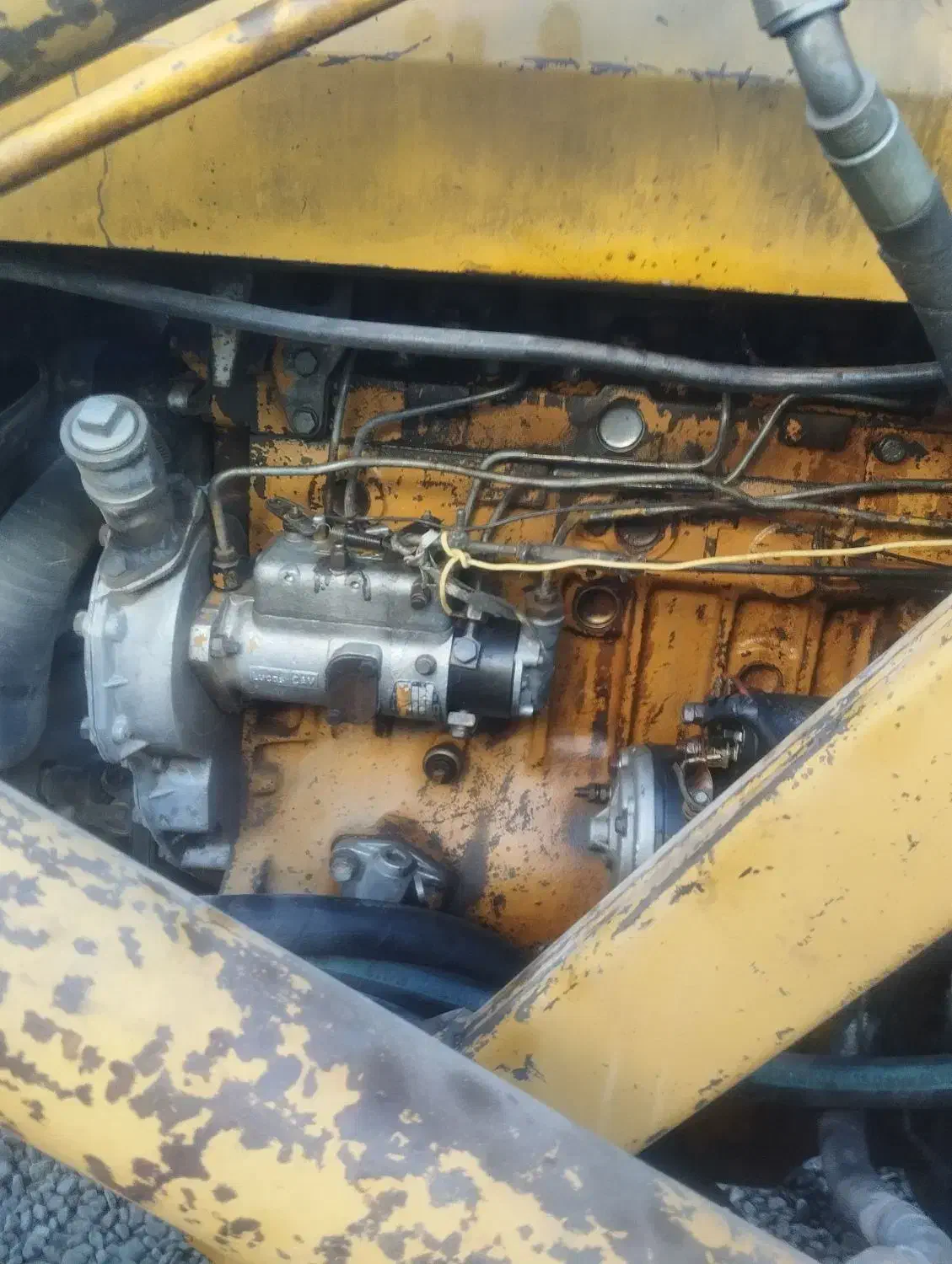 بیل بکهو مدل بسیار تمیز|خودرو سنگین|میانه, |دیوار