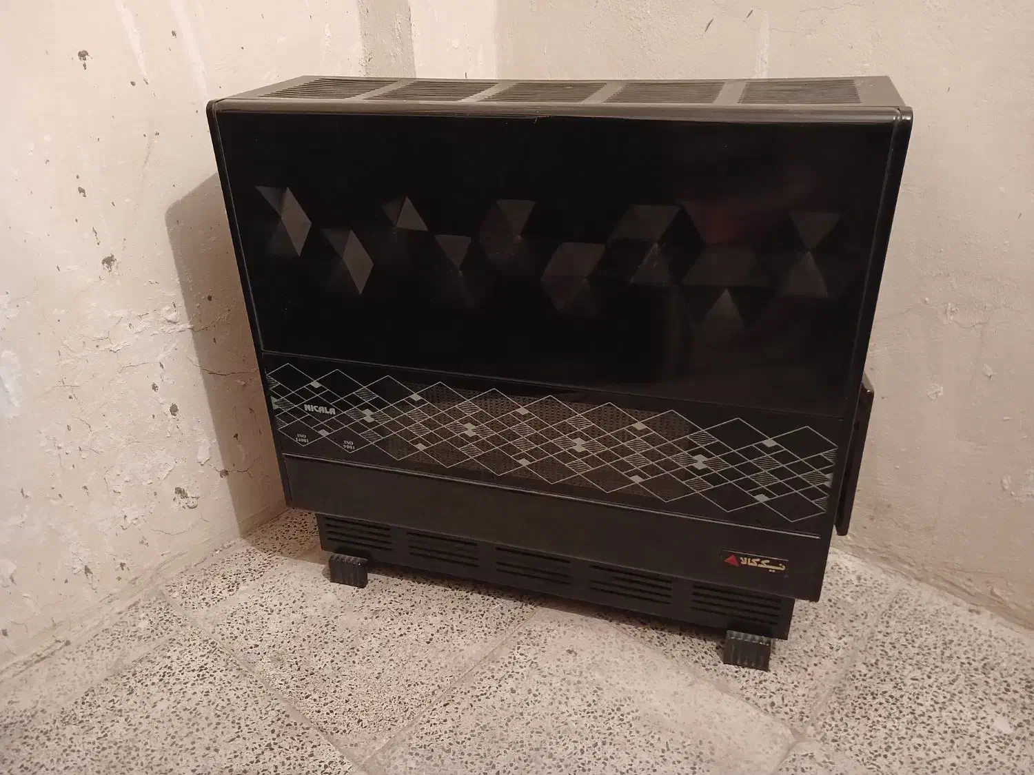 بخاری گازی نیک‌کالا مدل مهتاب مشکی دودکش‌دار|بخاری، هیتر، شومینه|کرج, شهرک بنفشه|دیوار