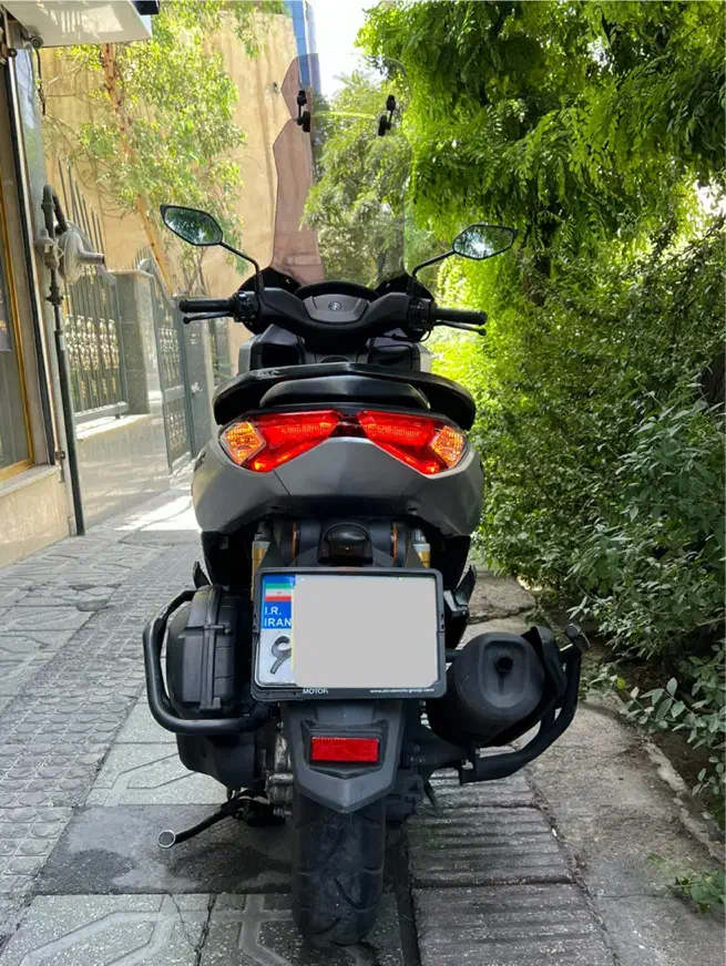 ان مکس ۱۵۵|موتورسیکلت|تهران, فلسطین (میدان انقلاب)|دیوار