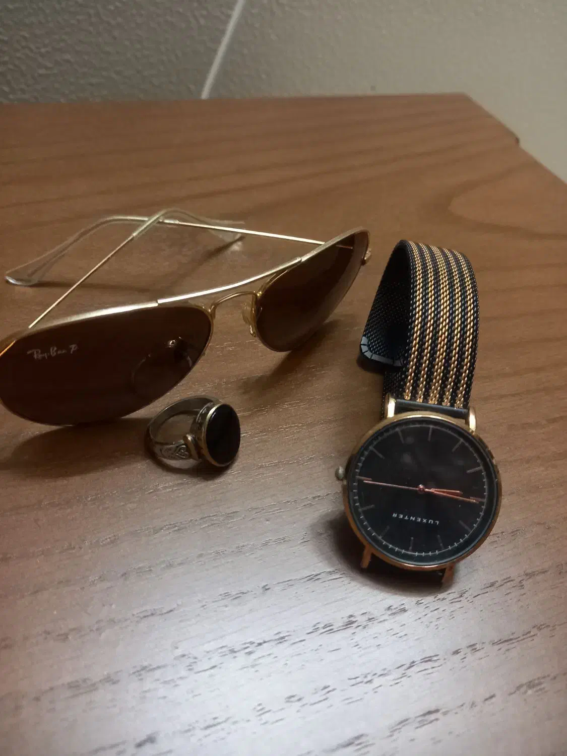 عینک ریبن.ساعت و انگشتر.|زیورآلات و اکسسوری|شاهین‌شهر, فردوسی|دیوار