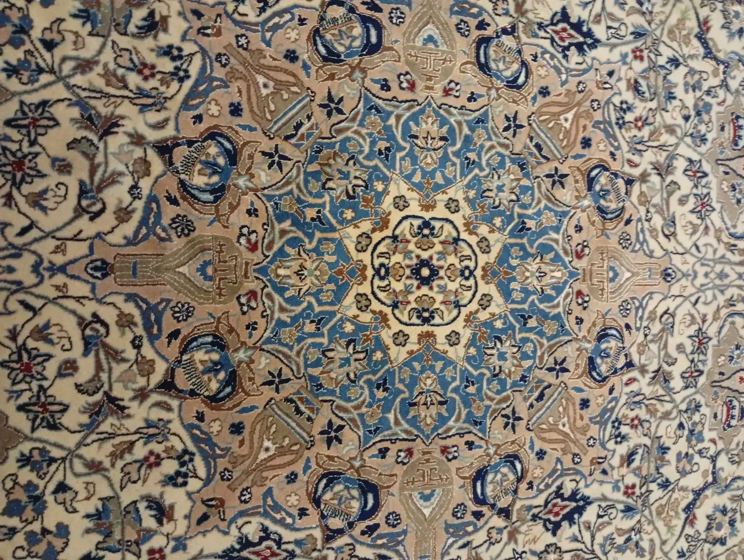 فرش نایین اصفهان 9 متری نقشه زیر خاکی گل ابریشم|فرش|پردیس, فاز ۴|دیوار