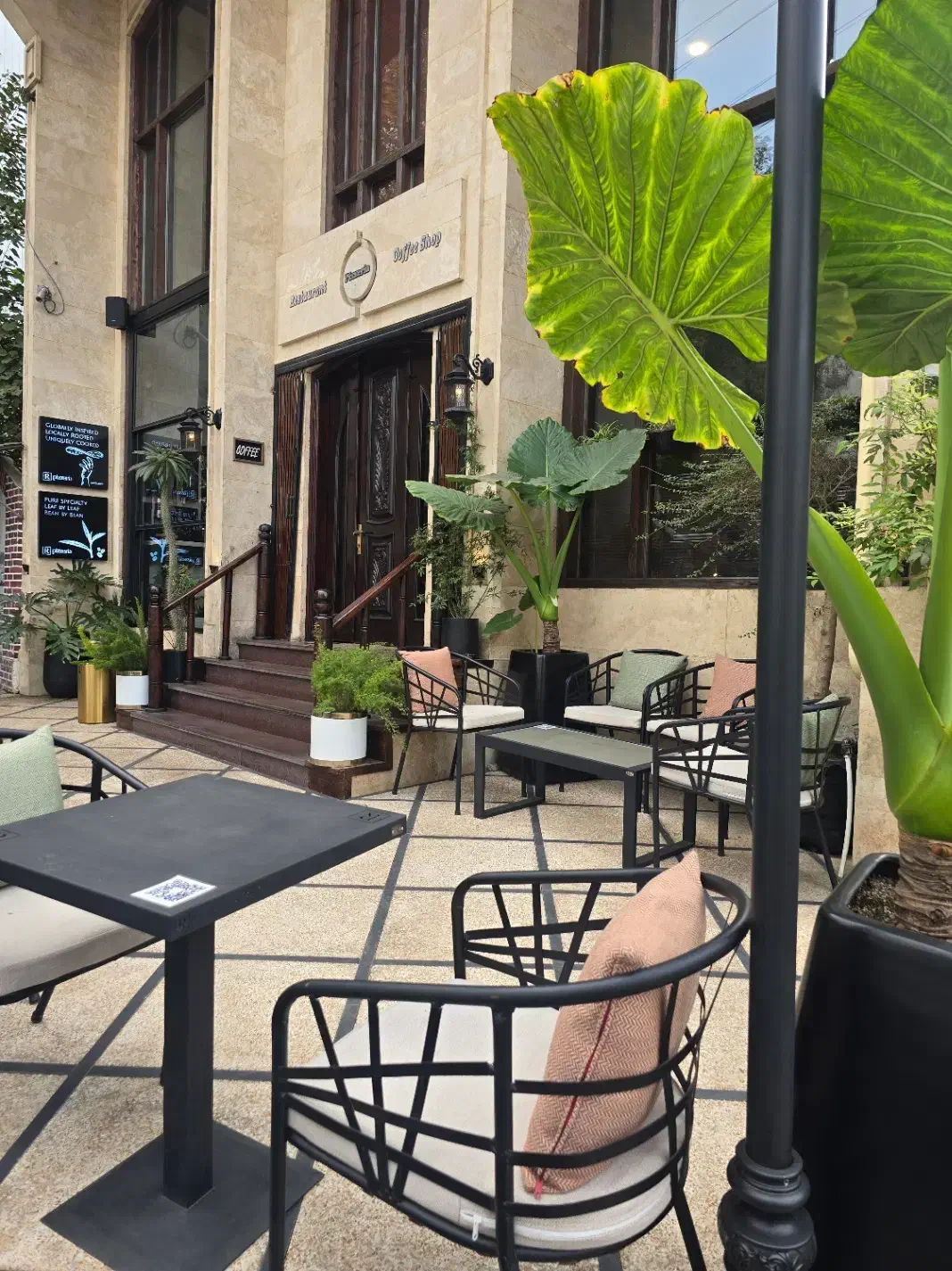 باریستا،صندوق،گریل کار|استخدام خدمات فروشگاه و رستوران|لاهیجان, شقایق|دیوار