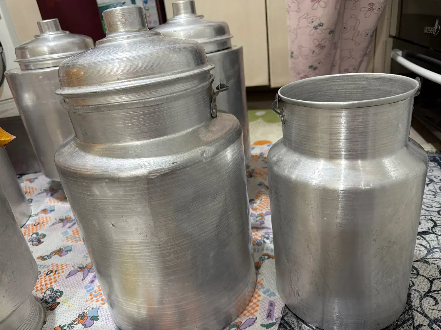 دبه آلومینیوم نگهدارنده شیر|ظروف نگهدارنده، پلاستیکی، یک‌بارمصرف|تبریز, |دیوار