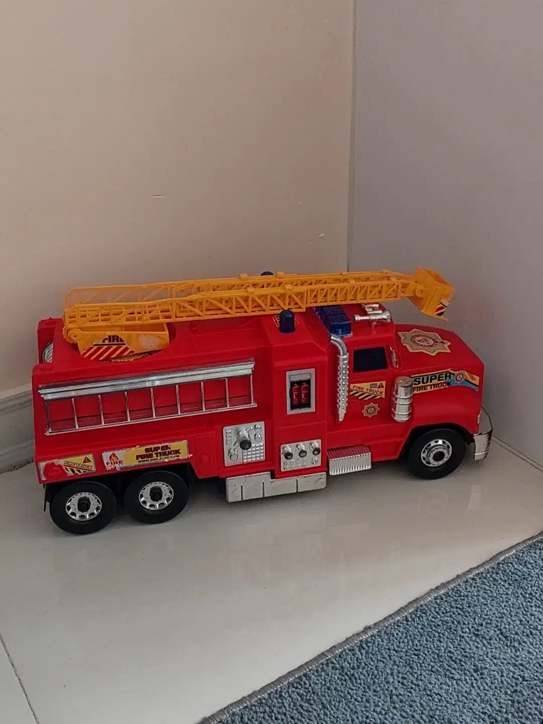 اسباب بازی وتاپ بچه|اسباب‌بازی بچه|تهران, آذری|دیوار