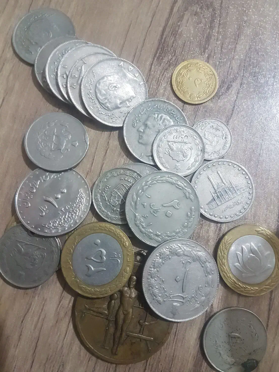 فروش خرید انواع سکه|کلکسیون سکه، تمبر، اسکناس|رشت, پل تالشان|دیوار