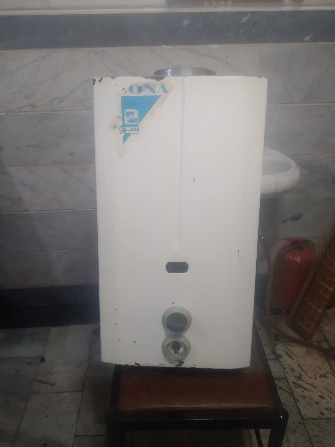دو عدد آب گرم کن فروشی|آبگرمکن، پکیج، شوفاژ|اردبیل, |دیوار