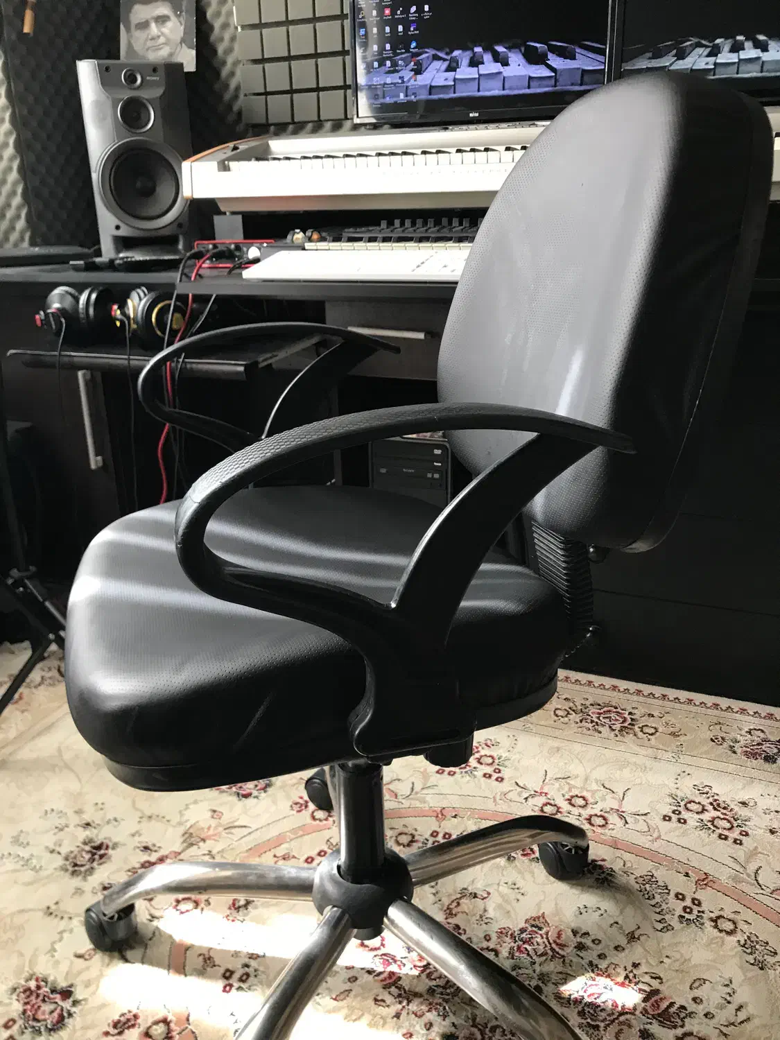 صندلی چرخدار|مبلمان اداری|محمدشهر, شهرک پیام (مهرالبرز)|دیوار