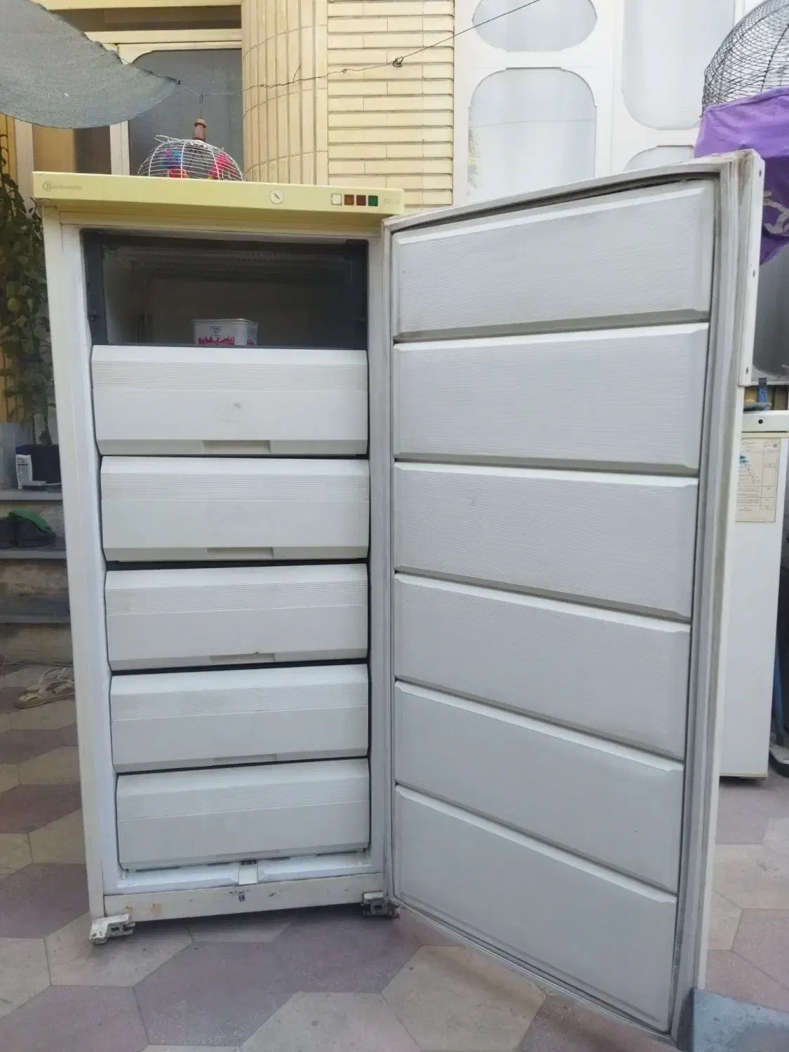 فریزر سه عدد سالم موتور اصلی فابریک|یخچال و فریزر|کازرون, |دیوار