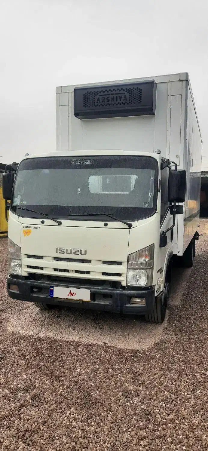 ایسوزو|خودرو سنگین|کوهین, |دیوار