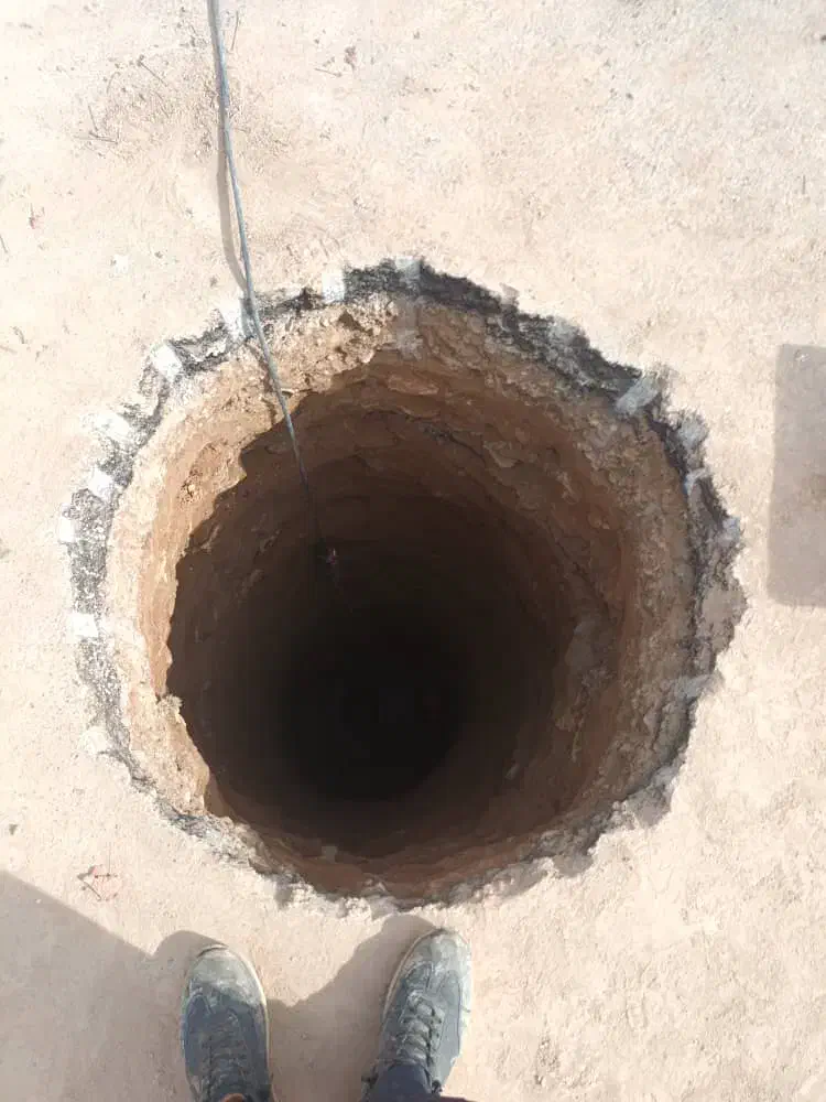 تخریب و حفر چاه|خدمات پیشه و مهارت|شاهین‌شهر, عطار|دیوار