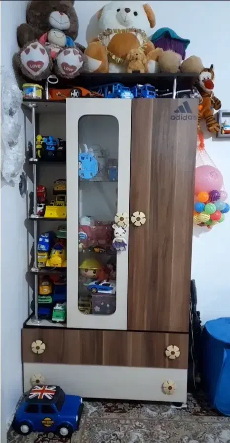 کمدلباس و ویترین کودک|اسباب و اثاث بچه|چناران, |دیوار