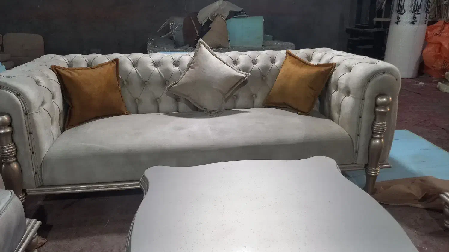 یه دست مبل نو|مبلمان خانگی و میز عسلی|مشهد, خواجه ربیع|دیوار