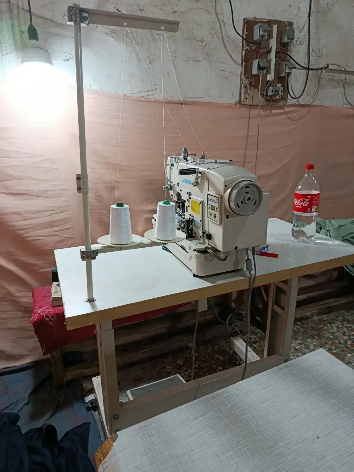 اتو کار و وسط کار نیازمندیم|استخدام صنعتی، فنی، مهندسی|اسلامشهر, شهرک قائمیه|دیوار