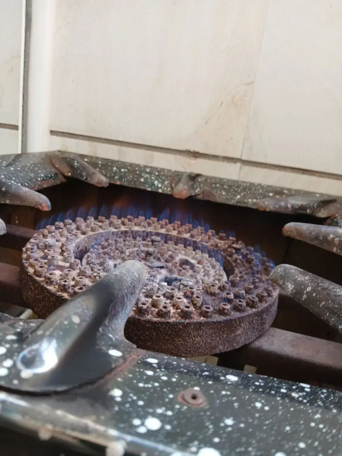 اجاق گاز با ورق ضخیم و محکم و شعله آبی|اجاق گاز و لوازم برقی پخت‌وپز|تبریز, |دیوار