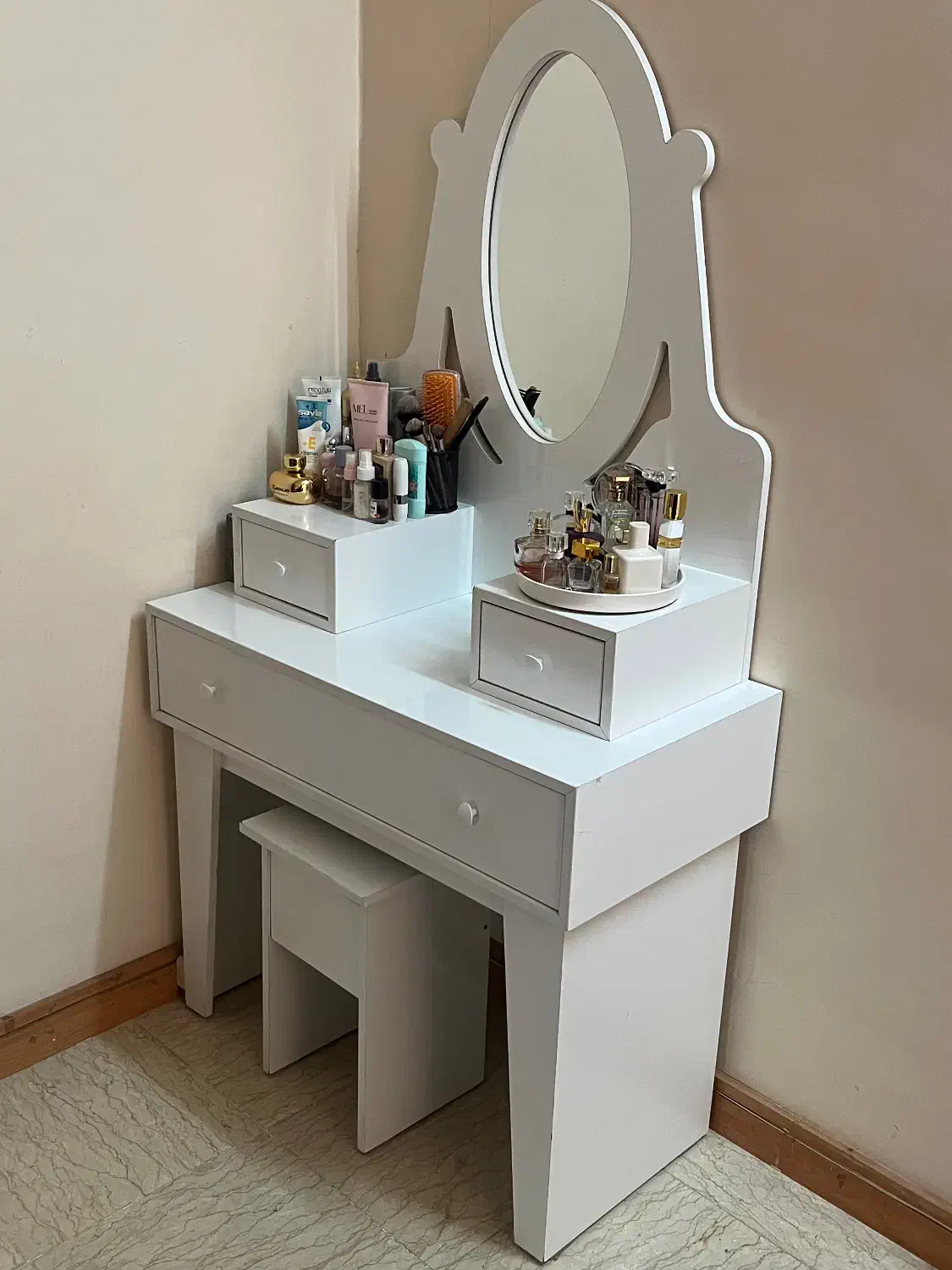 سرویس خواب|تخت و سرویس خواب|سبزوار, ولیعصر (نجار آباد)|دیوار