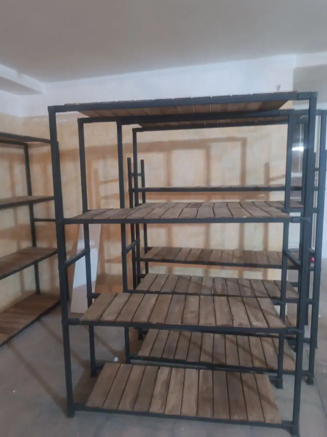 ویترین چوبی مناسب فروشگاه ومغازه|فروشگاه و مغازه|دماوند, گیلاوند|دیوار