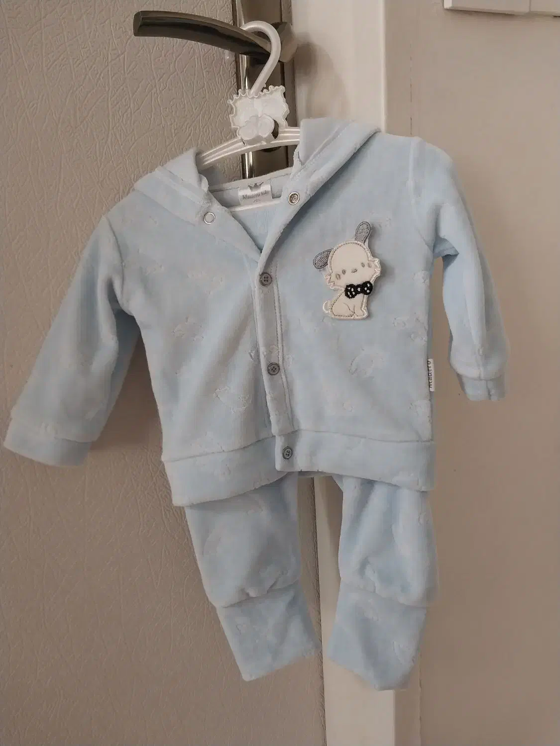 لباس نوزادی نو|کفش و لباس بچه|رودهن, |دیوار