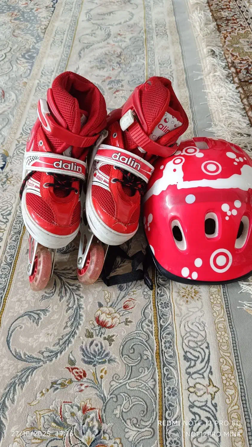 فروش کفش اسکیت|دوچرخه، اسکیت، اسکوتر|جهرم, |دیوار