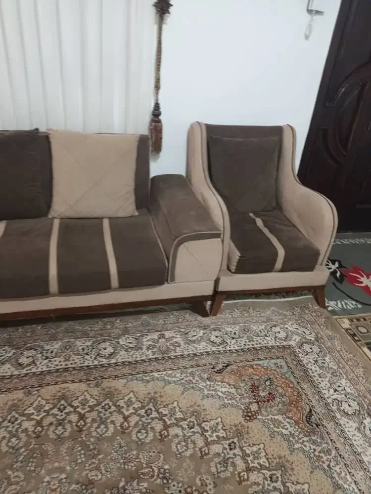 مبل ومیزوسط|مبلمان خانگی و میز عسلی|فریدون‌کنار, |دیوار