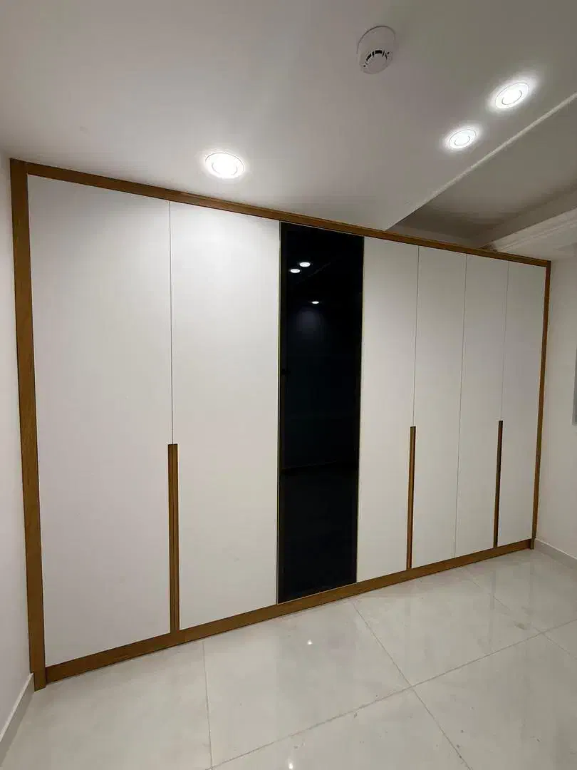 کمد دیواری پاک چوب. هایگلاس طراحیداخلی|جاکفشی، کمد، دراور|دزفول, |دیوار