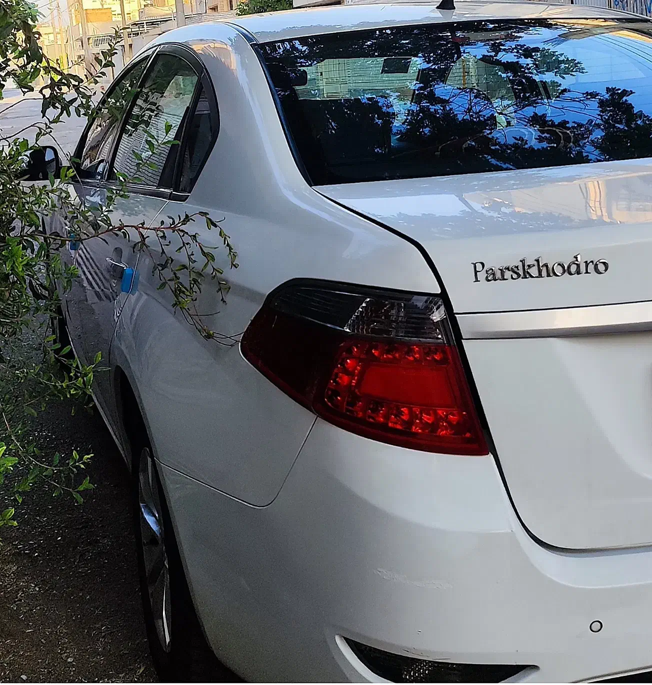 برلیانس اتوماتیک|خودرو سواری و وانت|دزفول, |دیوار