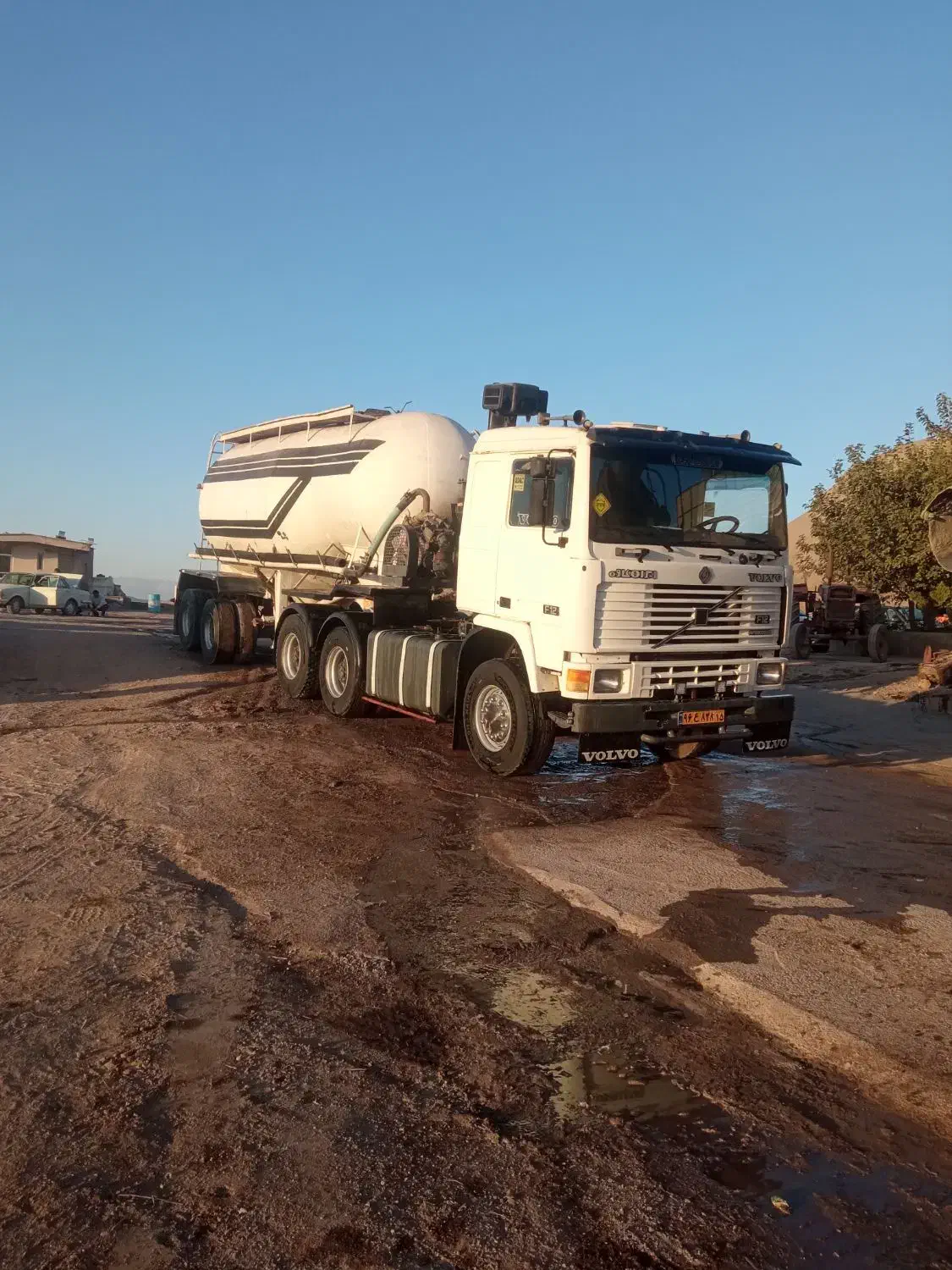 F12|خودرو سنگین|میانه, |دیوار