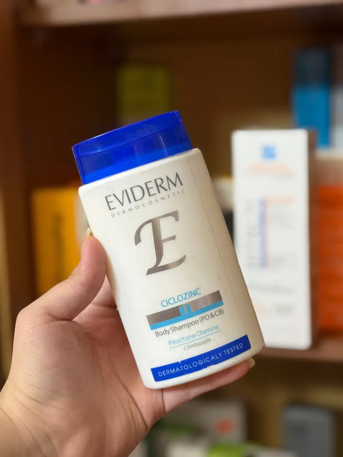 شامپو بدن|آرایشی، بهداشتی، درمانی|رشت, منظریه|دیوار