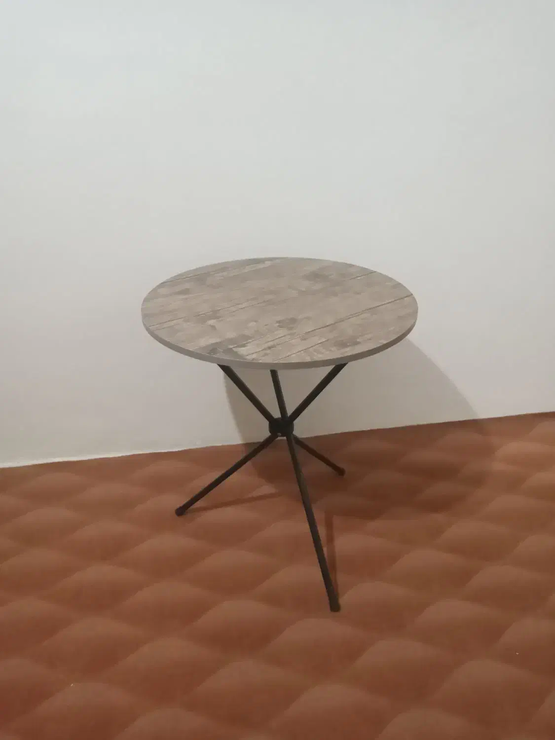 میز گرد|مبلمان خانگی و میز عسلی|میانه, |دیوار