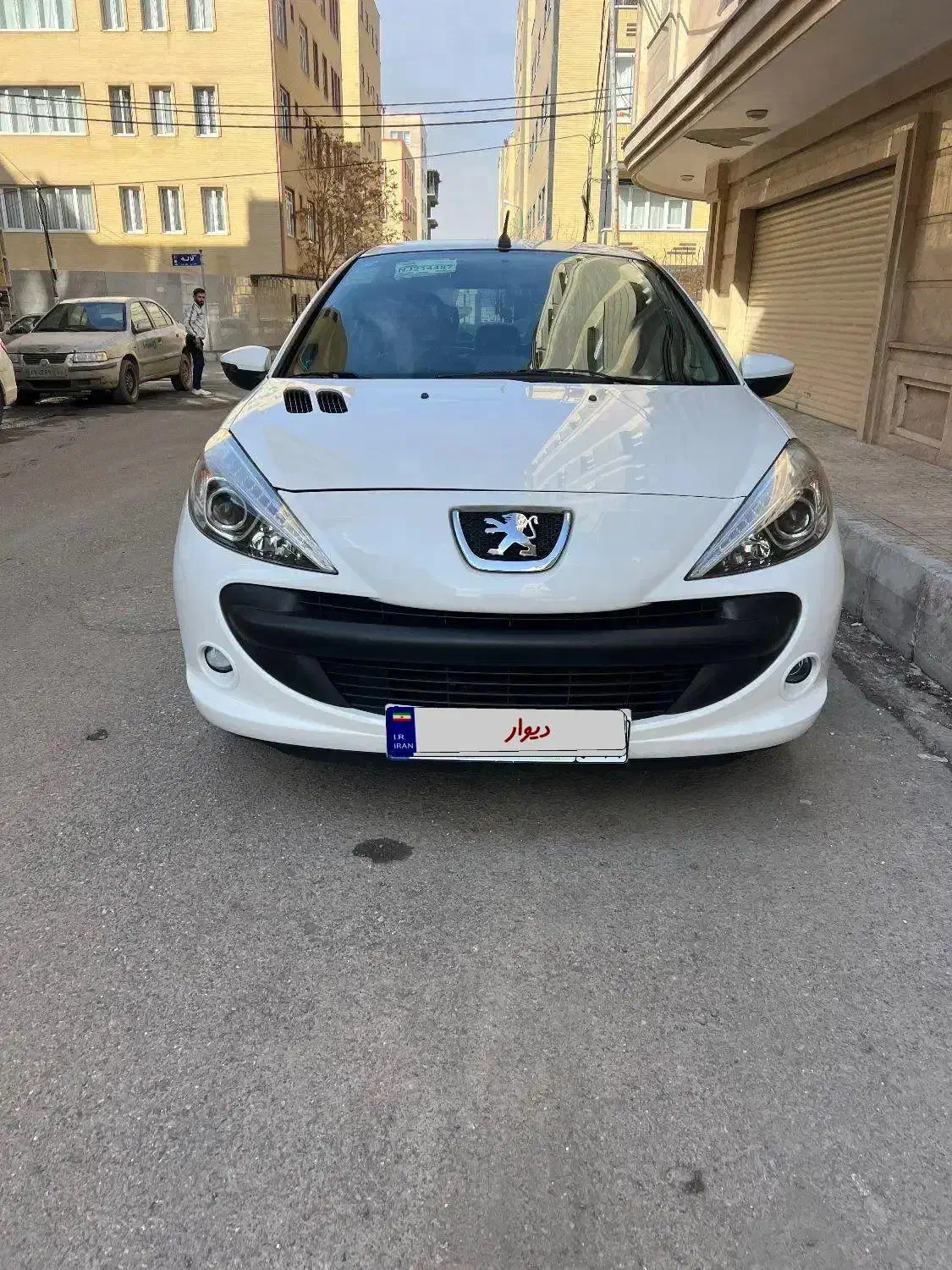 پژو۲۰۷ سقف فلز ۴۰۱|خودرو سواری و وانت|تبریز, |دیوار